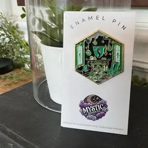 Slytherin- Hogwarts House - Enamel Pin