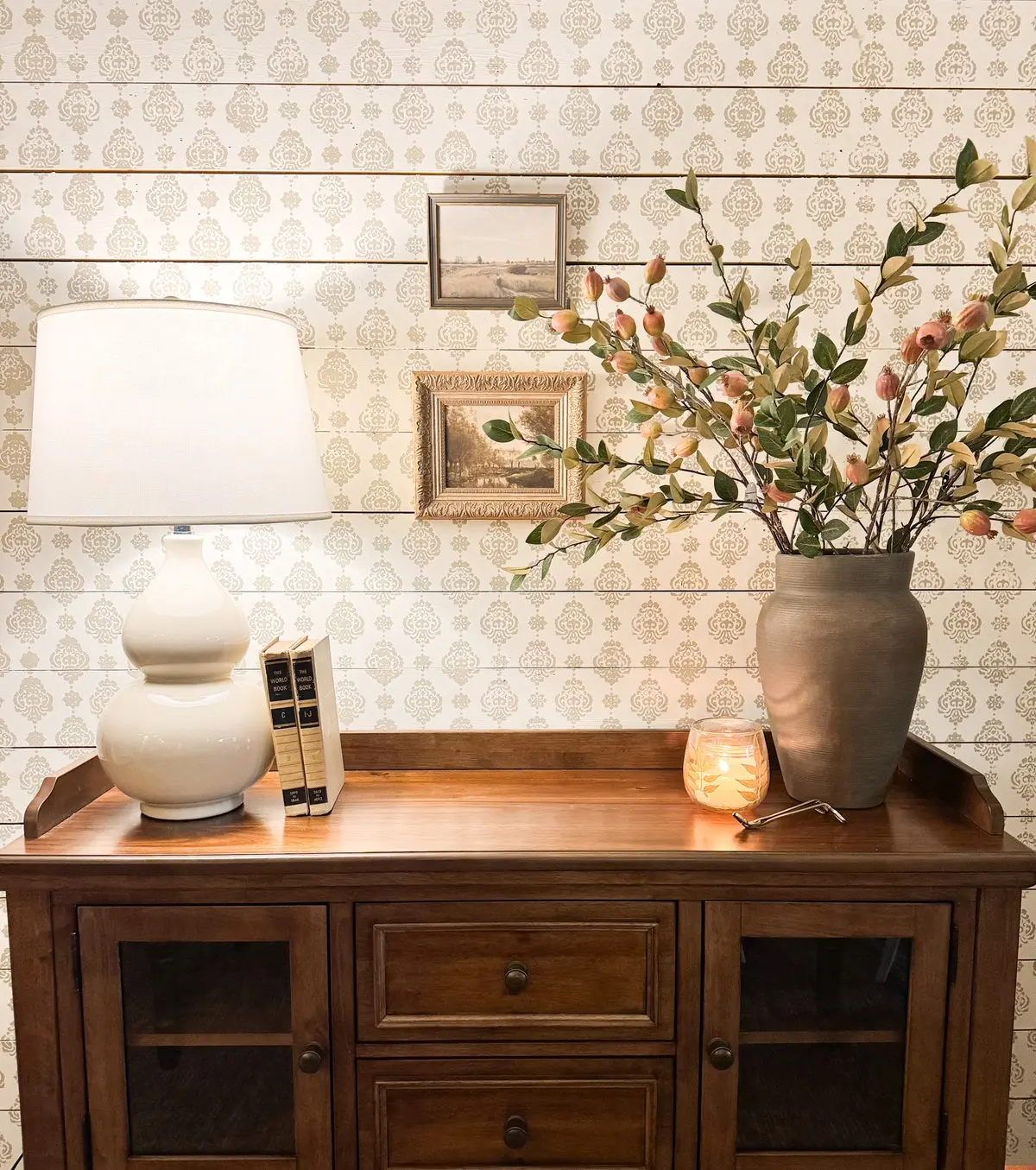 Small Rosie Damask All Over Wall Stencil