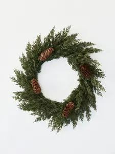 Small Christmas Wreath with Pine Cones - 16"