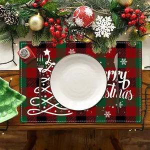 Christmas Themed Placemat, 4 Counts/set Christmas Cartoon Pattern Placemat, Heat Resistant  Decorative Placemat for Home Kitchen Dining Room