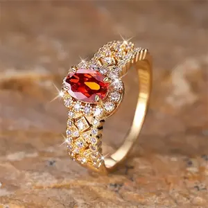 Vintage Luxury 4-prong Oval Red Synthetic Gemstone Anniversary Ring Luxurious Shiny Zirconia Elegant Jewelry Engagement Gift Valentine's Day Gift Rings