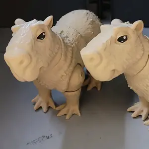 Flexible Capybaras figurines!
