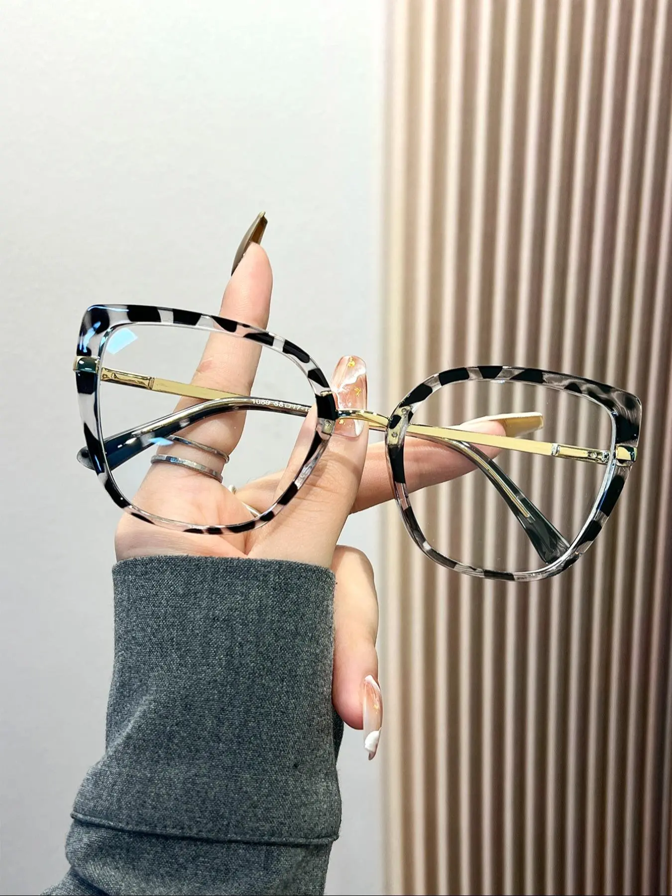 Butterfly Frame Eyeglasses, Trendy Frames, Trendy Casual Eyeglasses for Women & Men, Fashion Eyeglasses for Work, Daily Clothing Decor, Perfect for Student Daily Use