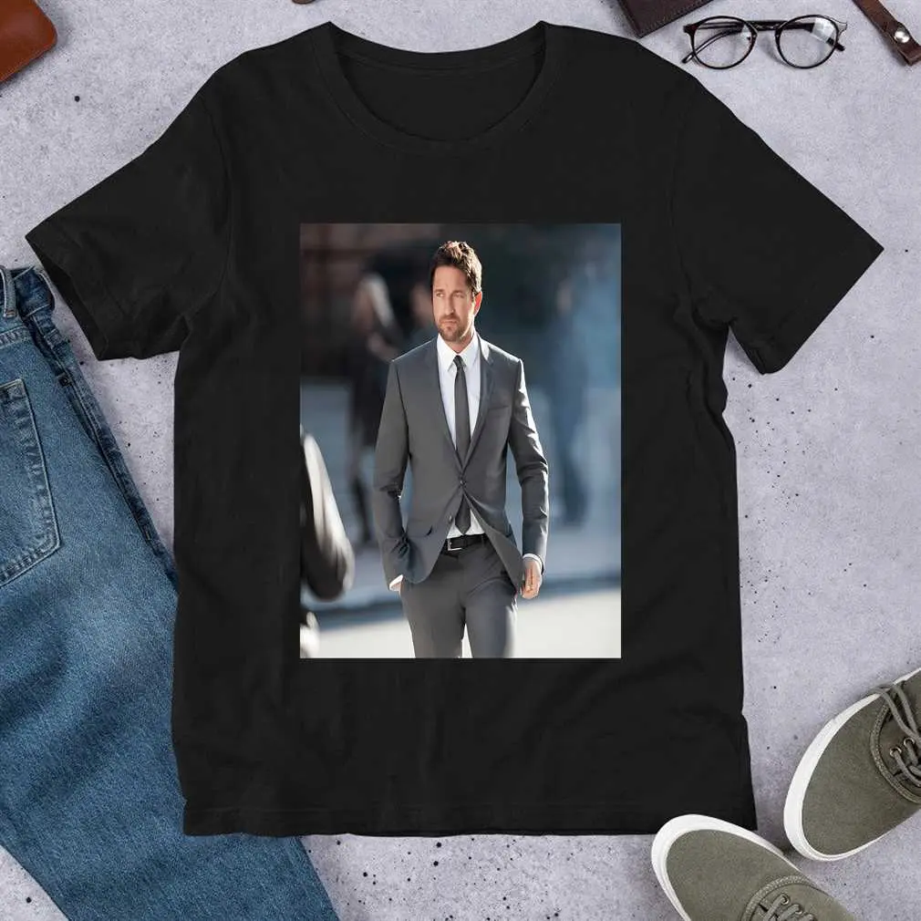 Gerard Butler (5) T-Shirt