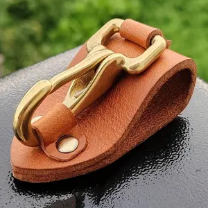 Handmade Creative Waist Hanging Keychain Practical Outdoor Waist Hook with Pure Copper Genuine Leather Accessories for Belt