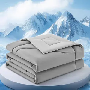 Cooling Comforter Queen Size, Double-Sided Cooling Blanket for Hot Sleepers & Night Sweats, Q-Max > 0.4 Breathable Ice Blanket, Lightweight Cold Comforter 80''x90'', Light Grey