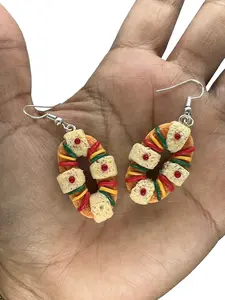 Rosca Earrings detailed