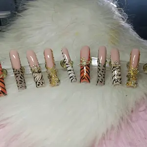 Ronnie PC Press On Nail