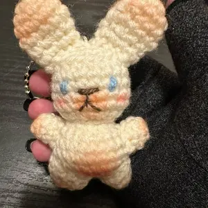Crochet Bunny Keychain - Adorable Handmade Soft Toy for Bags and Keys - Perfect Gift for Kids and Adults
