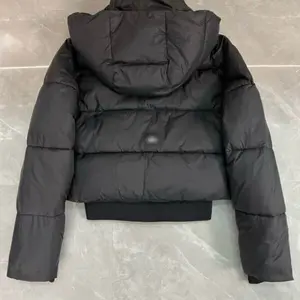 Winter Athleisure Essential Puffer Jacket with Hood and Quilted Design for Cold Weather