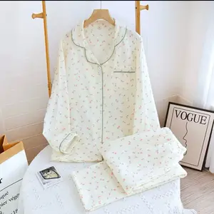 Tulip Crepe Pajama Set for Women - Trendy Sleepwear with Soft and Cozy Fit - Ideal for Nightwear and Loungewear - Elegance and Style in Womenswear