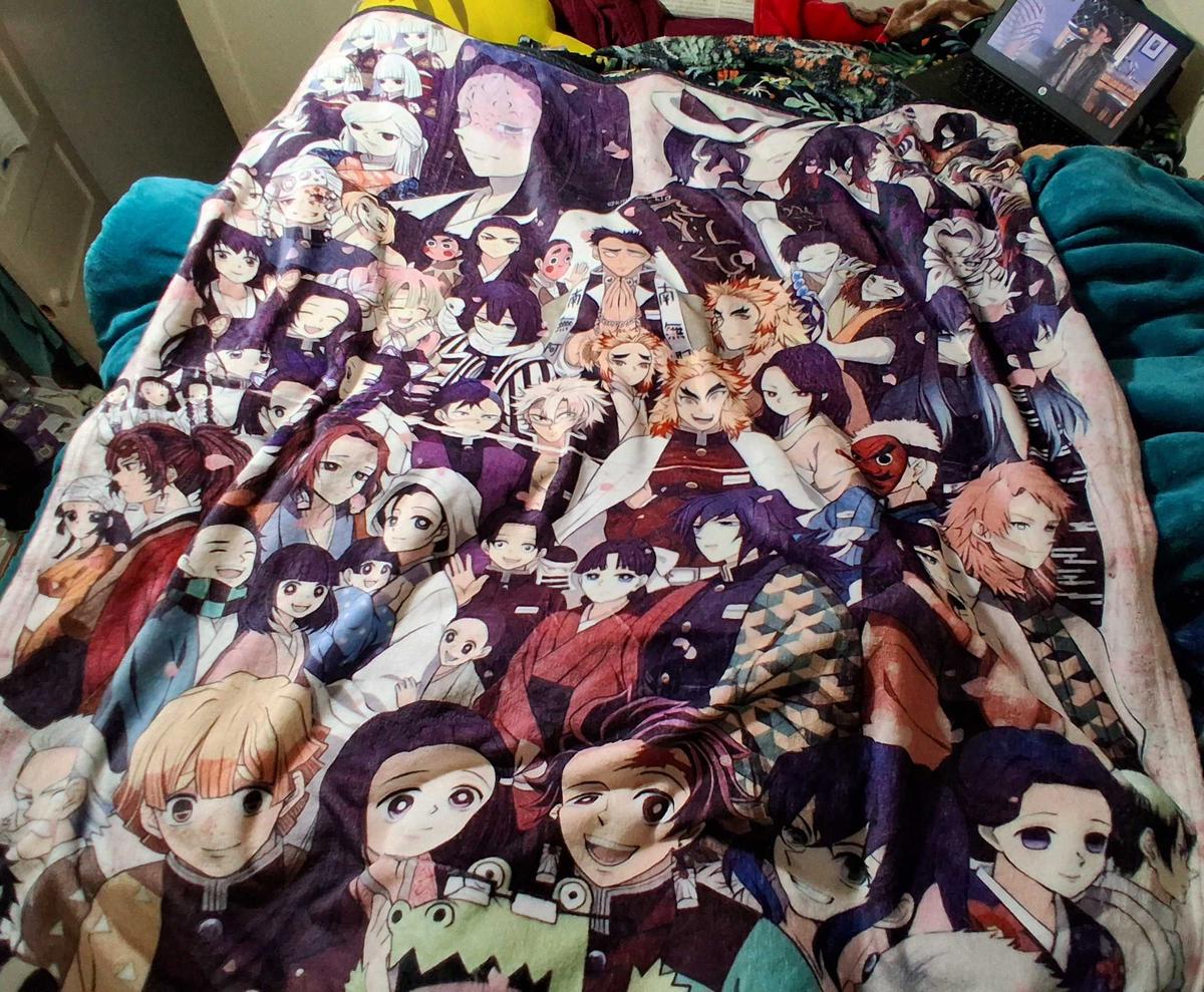 Item: 50 X 60 Inches