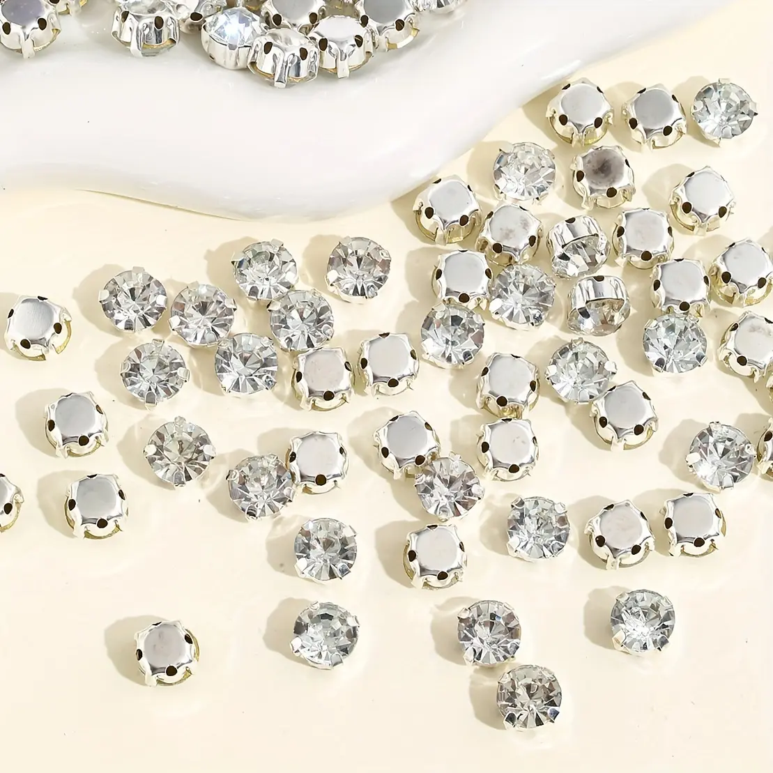 100/200pcs 3mm-8mm Round Shape Shiny Handmade Glass Sewing Crystal Beads Flat Back With Holes Glitter Stones Gems DIY Accessories, Sparkly Rhinestone, Sparkling Rhinestone, Sew On Stones Strass Glitter Rhinestones For Decorating Clothes, Bags, Shoes