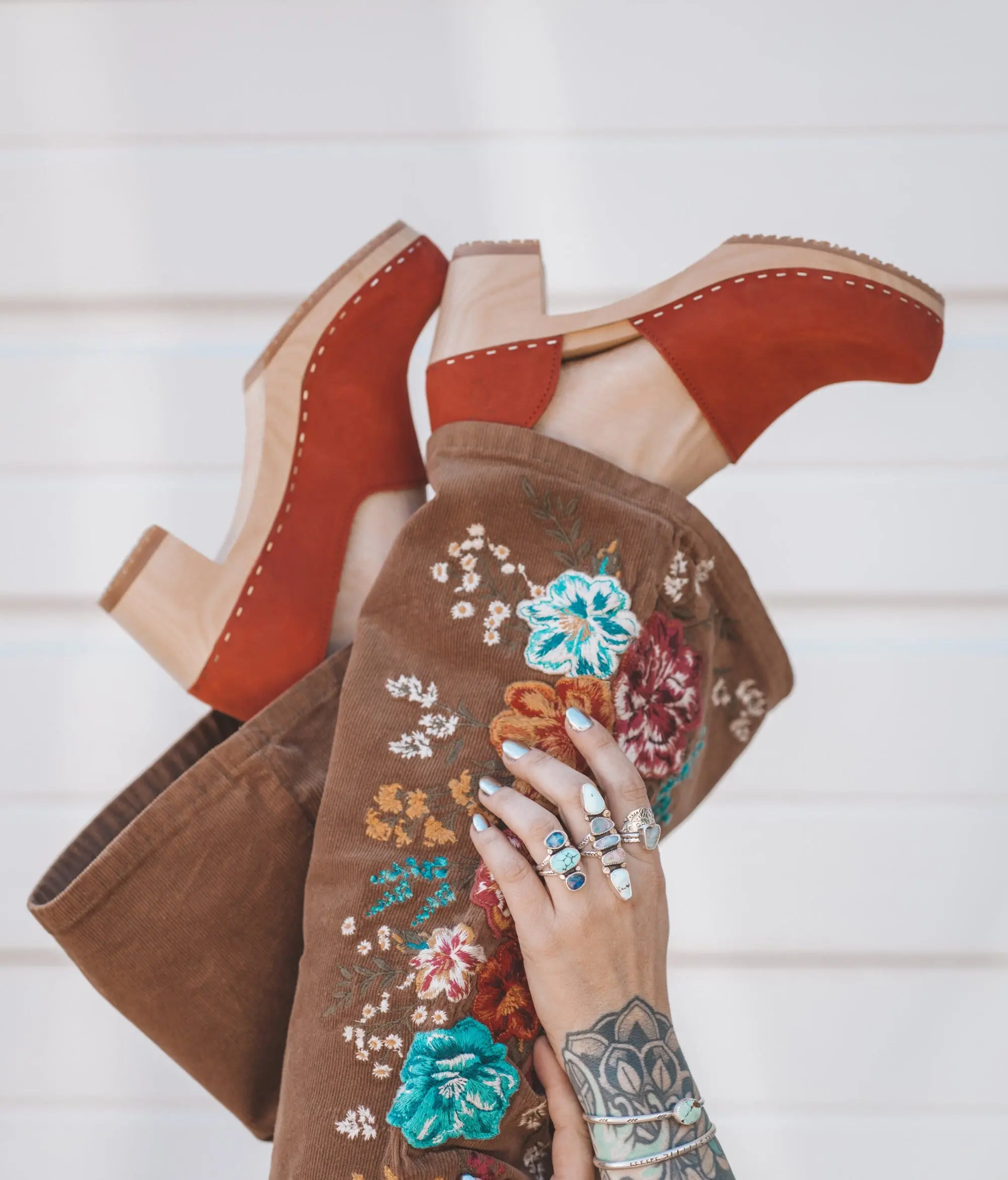 Red Closed Back Clogs for Women / High Wooden Heel / Nubuck Leather / Swedish / Brett