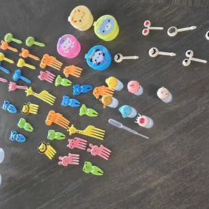 Cute Cartoon Design Food Picks Set, 1 Set Including Lovely Sauce Squeeze Bottle & Dessert Forks & Sauce Box & Liquid Bottle, Kitchen Supplies for Indoor & Outdoor, Fall Decor, Men Gifts, Tableware