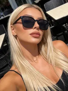 Set of 6 Unisex Lightweight Durable Stylish Modern Oval Frame Plastic Sunglasses, Casual Eyewear for Daily and Vacation, Versatile Summer Accessories for Men and Women