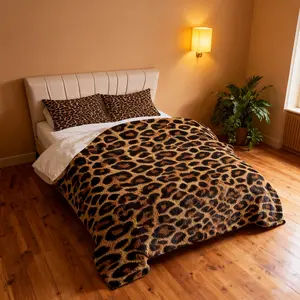 Classic Leopard Print Comforter Set, Includes 1 Comforter + 1/2 Pillowcases (No Pillow Insert), Retro Classic Pattern Print, Personalized Bedding, Ideal Decorative Gift for Teens & Adults for Bedroom/Dorm