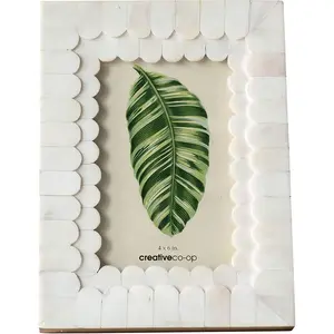 White Scalloped Bone & Wood Photo Frame (Holds 4" x 6" Photo)