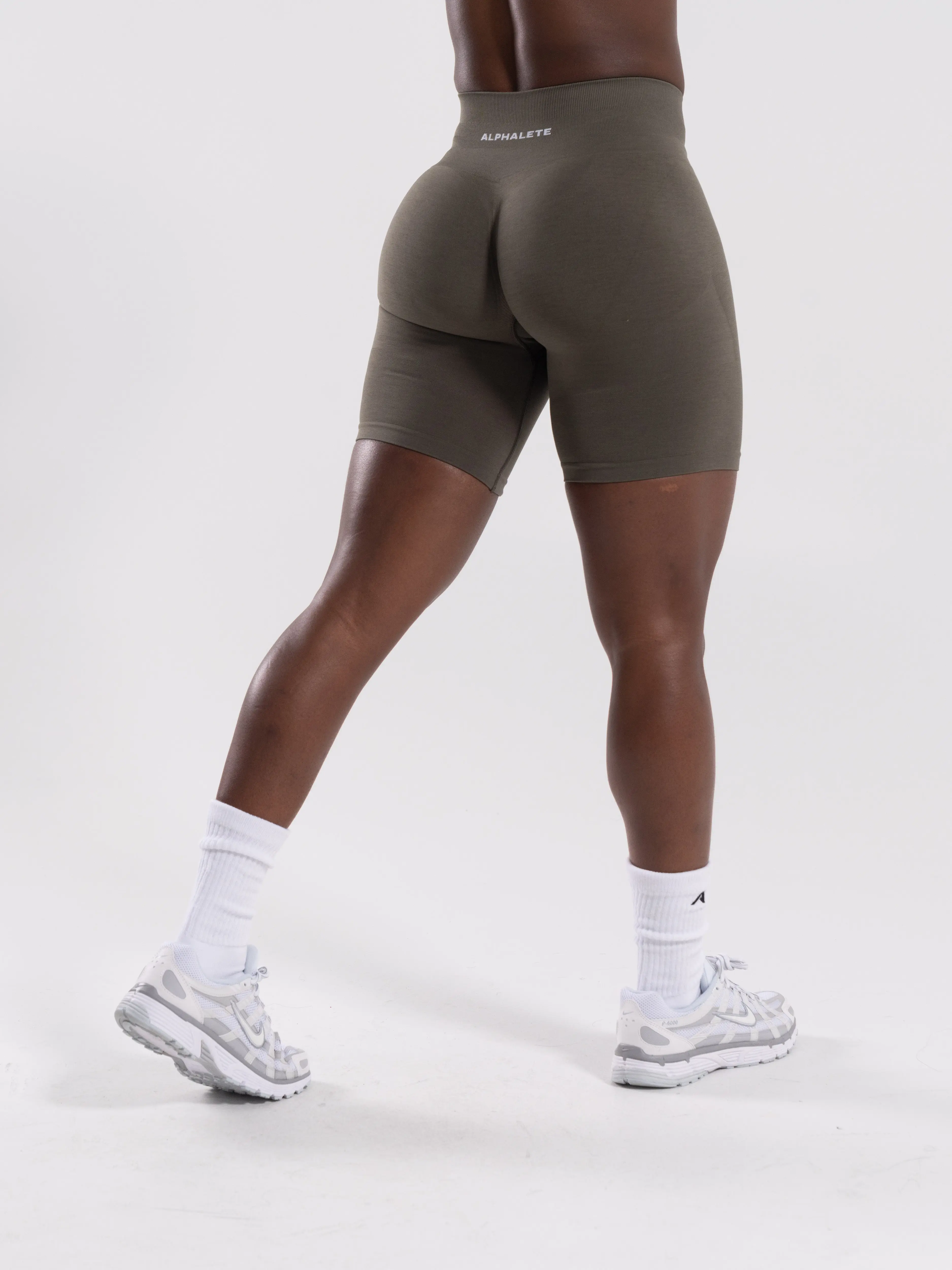 Pump Mid Rise Biker Short - Khaki
