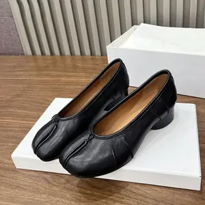Spring Summer Microfiber Leather Split Toe Women Pumps Fashion Pleated Designer Low Heeled Tabi Soft Soles Loafers Casual Shoes