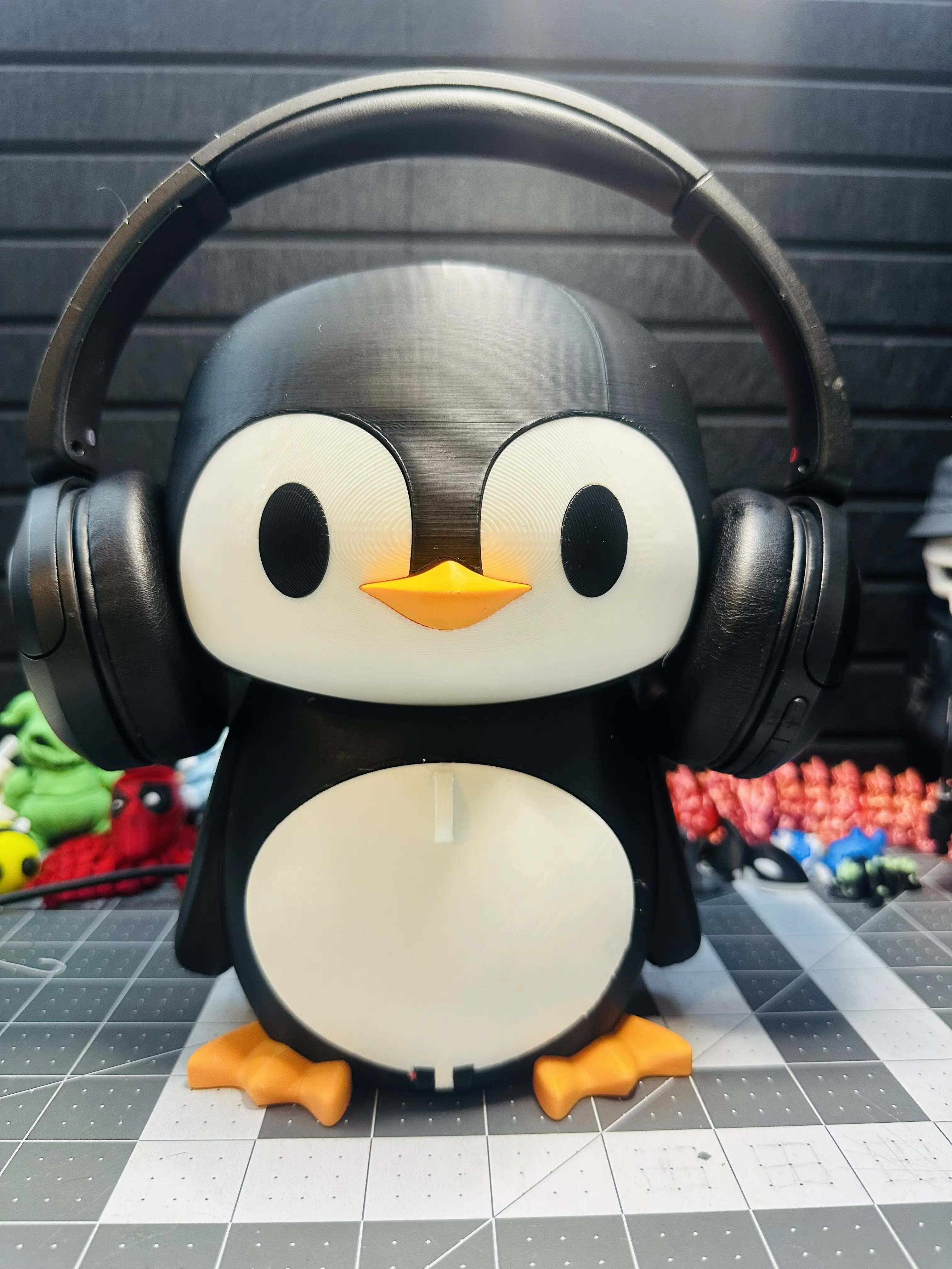 Cute Penguin headphone holder