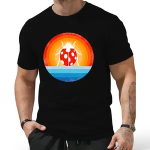 Retro Ladybug T-Shirt with Sunset Design – 60s & 70s Style, Breathable Unisex Tee
