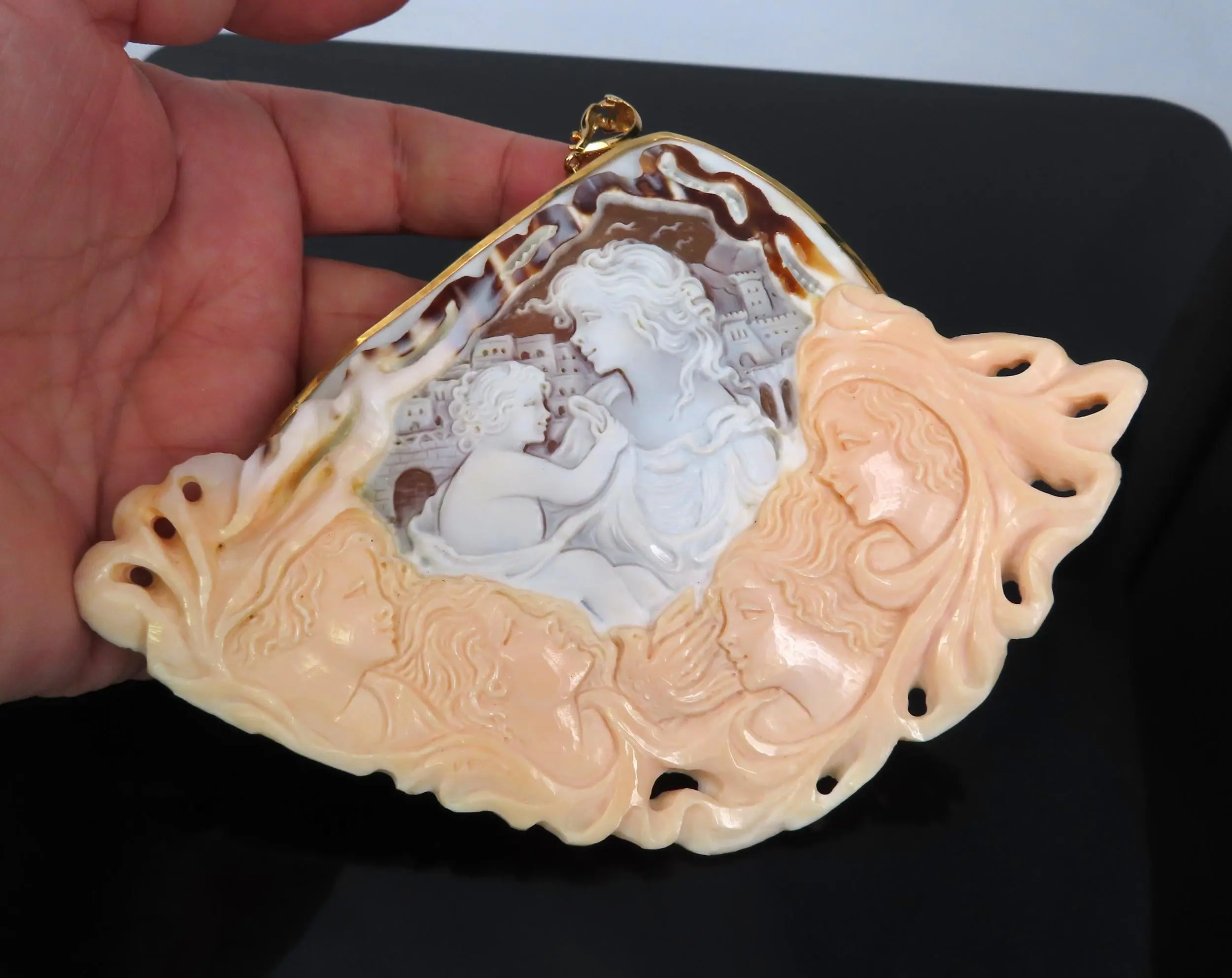 Gigantic Masterpiece 4x5.5 Inch Shell Cameo 18K Yellow Gold Pendant Brooch 110g