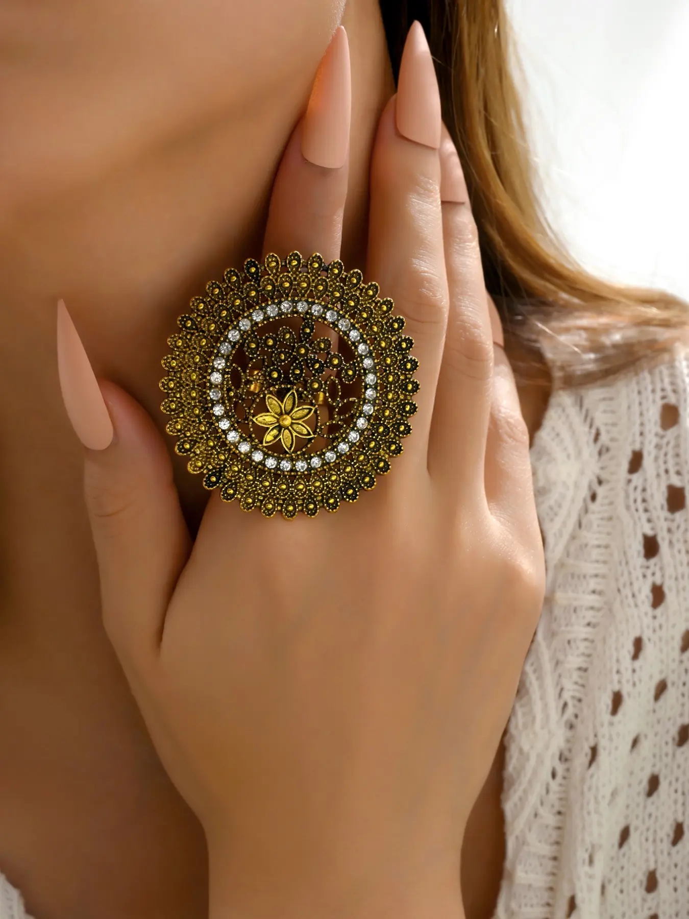 Vintage Elegant Round Flower Ring, Handmade Antique Diamond Finger Ring, Ethnic Style Exaggerated Personalized Jewelry, Vintage Rings Jewelry, Beautiful Rings