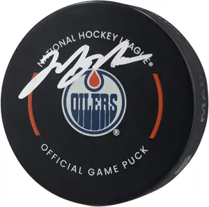 Mark Messier Edmonton Oilers Autographed Official Game Puck - Fanatics Authentic Certified