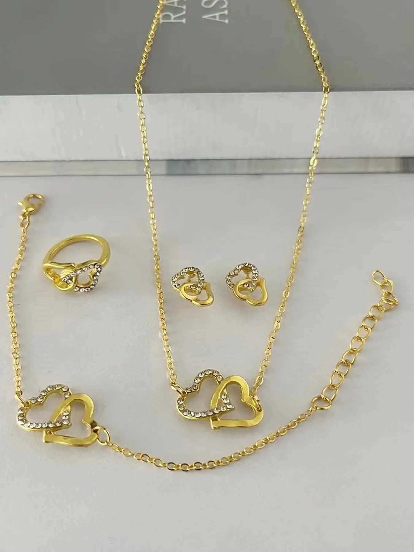 Trendy Heart-Shaped Rhinestone Matching Jewelry Set for Women and Girls, Elegant Necklace, Earrings, Ring and Bracelet, Fashion Accessories
