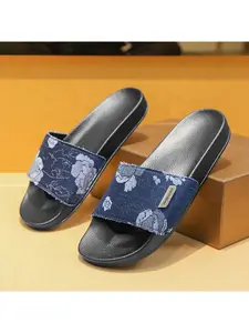 Minimally printed soft soled slippers for outdoor use, lightweight and breathable, cool slippers