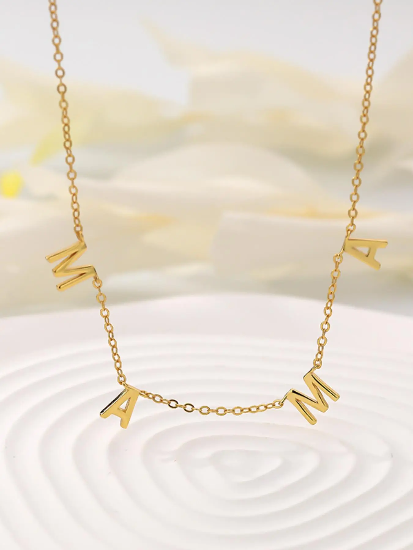 Mother's Day Gift Elegant Letter Detail Pendant Necklace For Gift, Stainless Steel Non Tarnish Jewelry Initial Letter Necklace