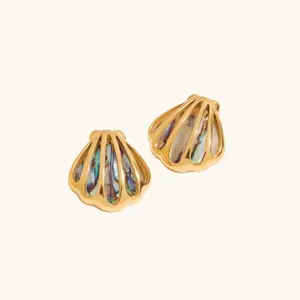 Golden Reef Studs