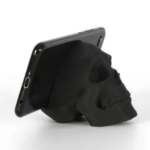 Skull Head Phone Stand, Cell Phone Mount, Fashion Plastic Holder, Ideal for Hands-Free Video Viewing, Perfect for Bedside, Living Room, Office Desk, Kitchen Counter