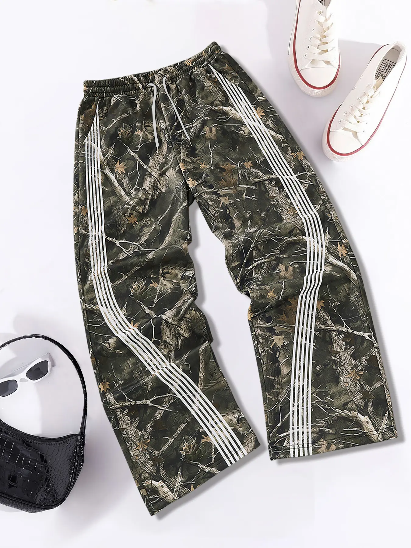 Women's Camo Print Tree Embroidery Sweatpants, Casual Comfy Trousers for Daily Wear, Ladies Bottoms for All Seasons, Fit, Camouflage, Womenswear