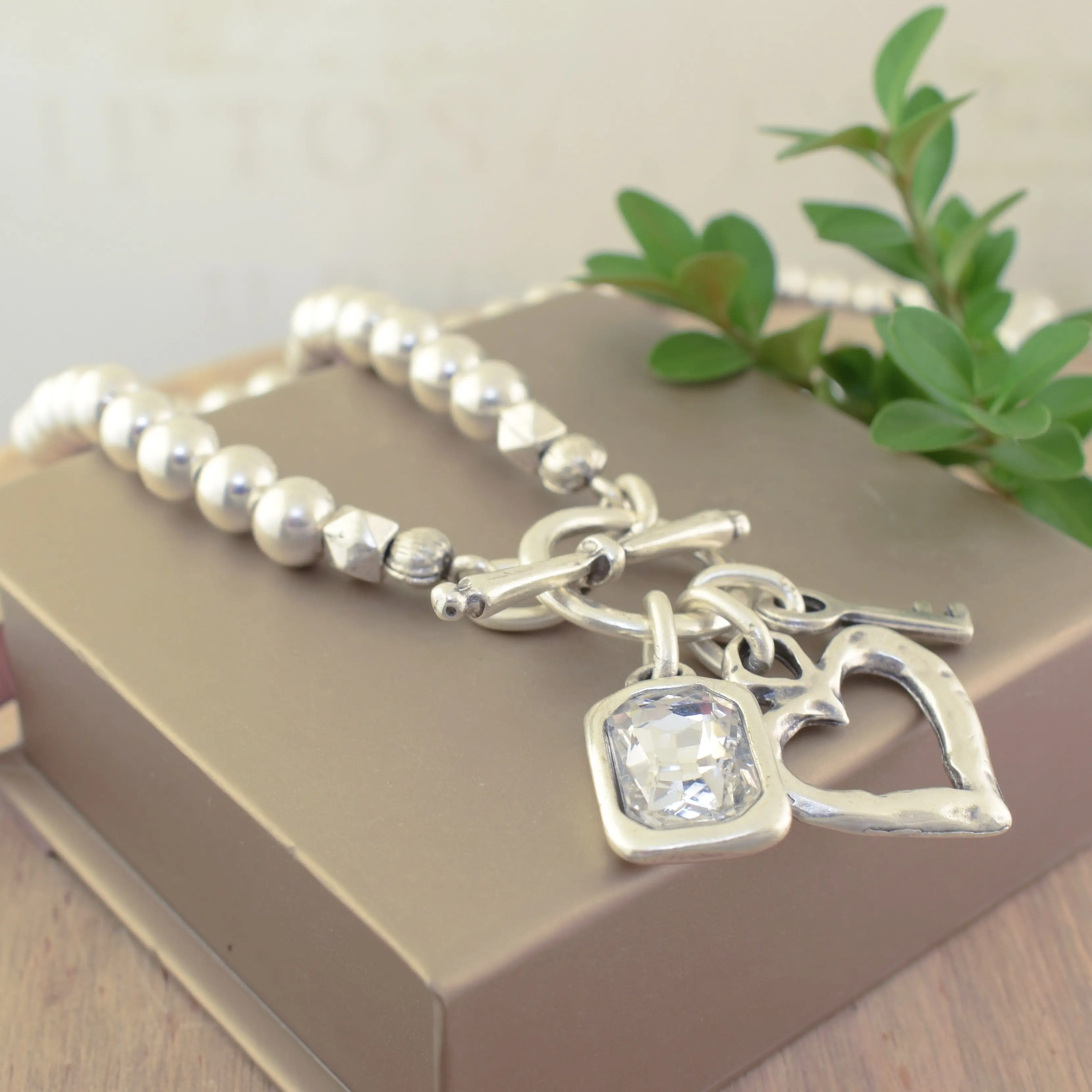 Women's Gray Oxidized "Key to My Sass" Wonderful Accessory Chain Drop Necklace - Female Costume Jewelry, Toggle Clasp, Crystal Pendant for Chain, Nickel-Free, Metal Coating, Casual Daily Wear, Wonderful Necklace