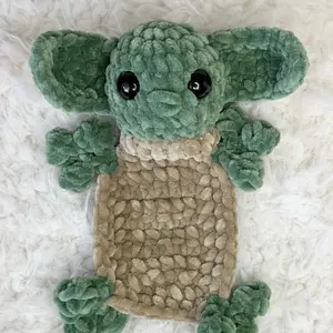 Grogu-Inspired Pocket Pal