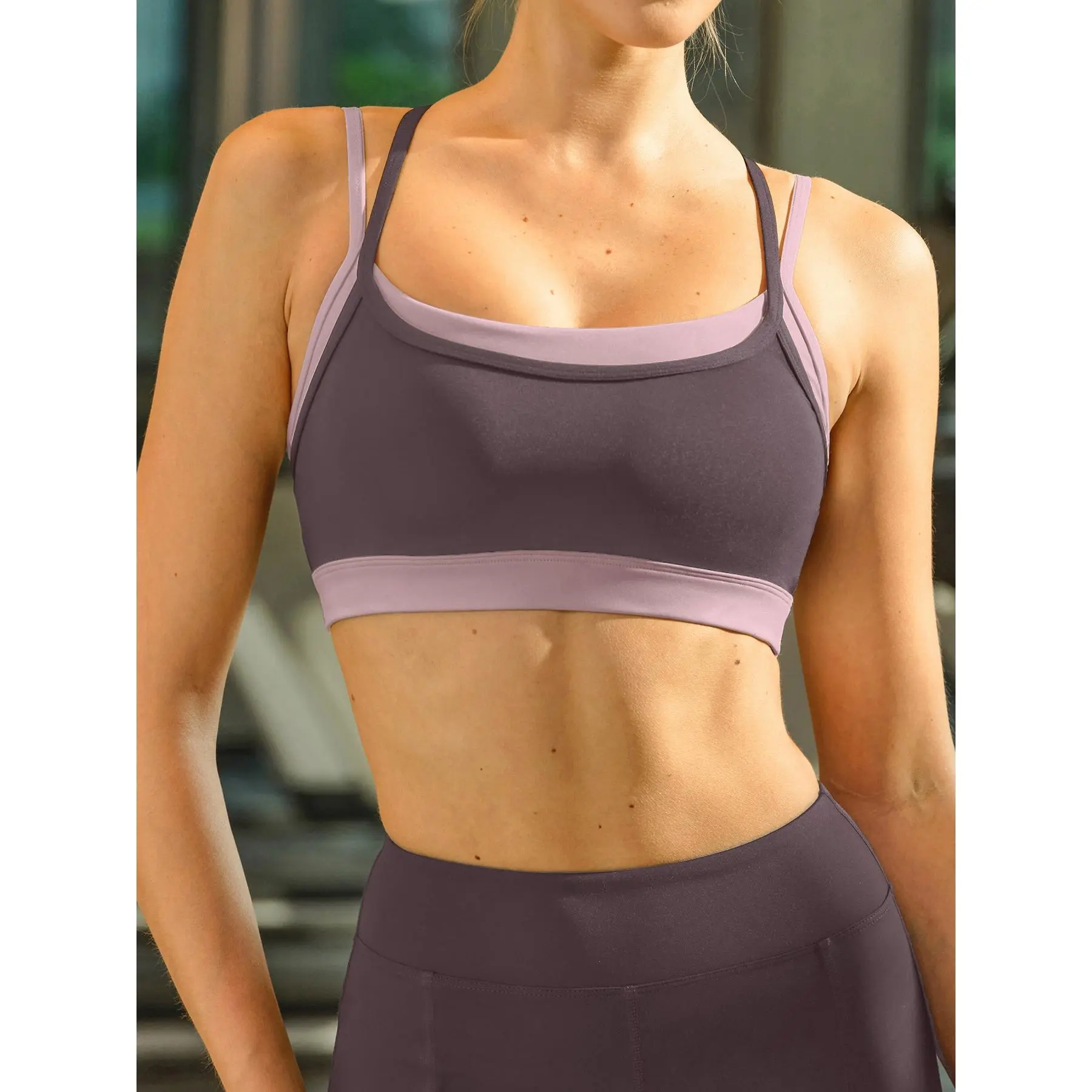 BERLOOK Women's Purple Contrast Seamless Compressive Dry-Fit Spandex Bra-Style Activewear Sports Bra - Gym, Running Workout Daily Wear, Compressive Sports Bras, Activewear Sports Bras