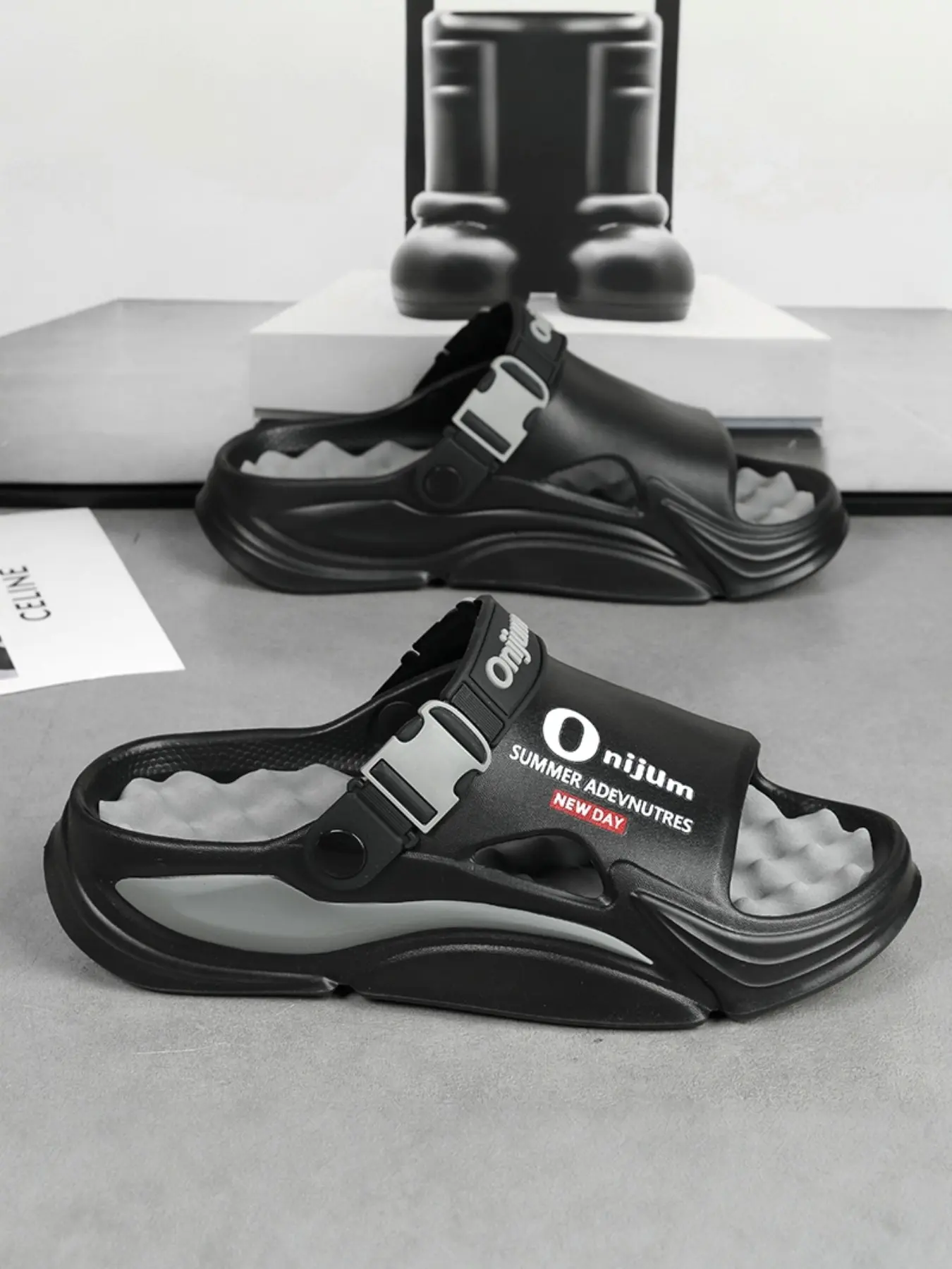 Fashion Casual Non Slip Slippers for Men and Women, Fashionable Soft Slippers, Summer Foot Massage Breathable Cool Sandals, Wave Spray Paint, Color Block Design
