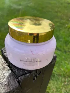 Rose Bud Body Scrub