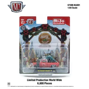 M2 Diorama Sean’s Fresh Tree Farm 1977 Chevrolet Silverado 10 with Sean Figure & Dog, 1:64 Scale, Diecast Model Car