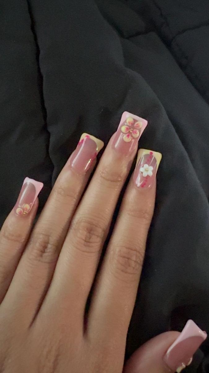 Item: Yellow And Pink 3D Flower And Pink French Tip, S