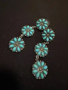 Vintage Turquoise Floral Drop Earrings -085