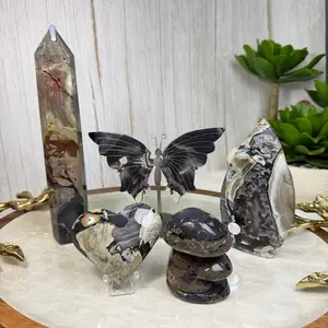 Natural Volcanic Agate Crystal Decoration, High-Quality Crystal with Super Green UV Reaction
