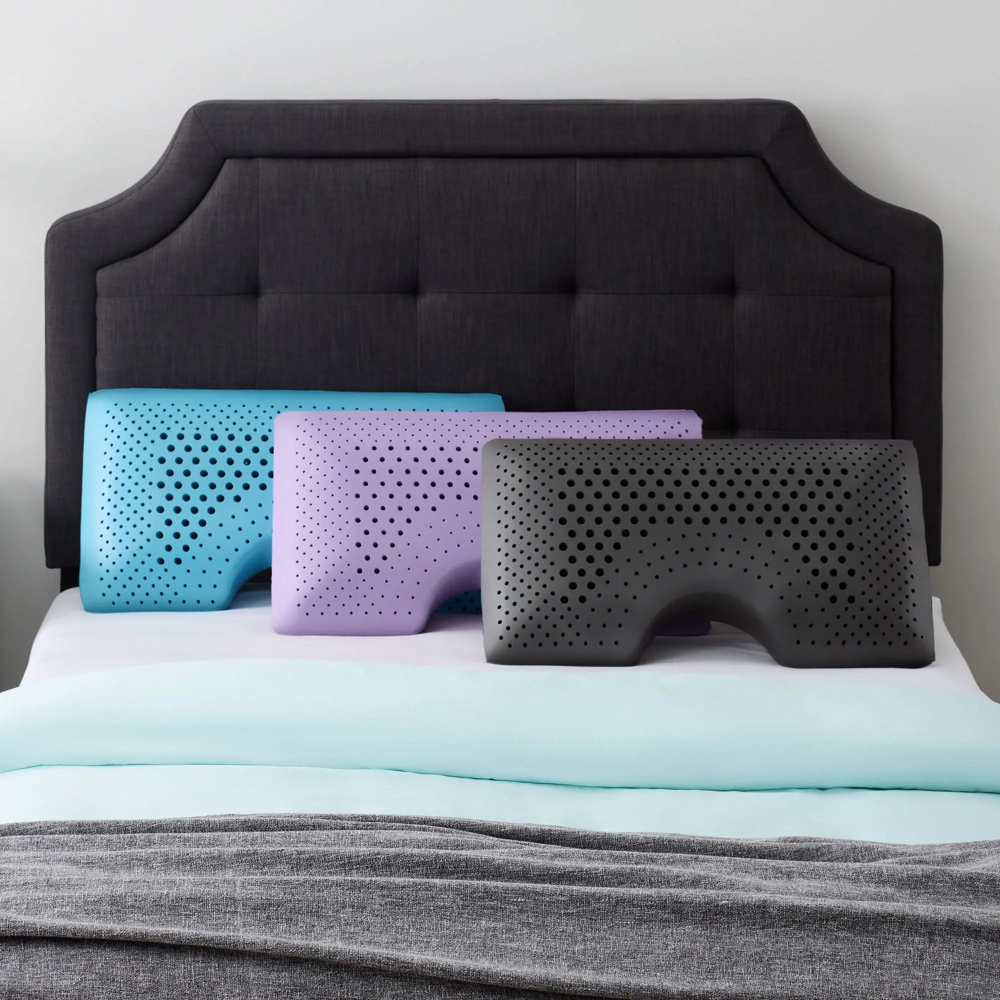 Shoulder Zoned Dough® Pillow