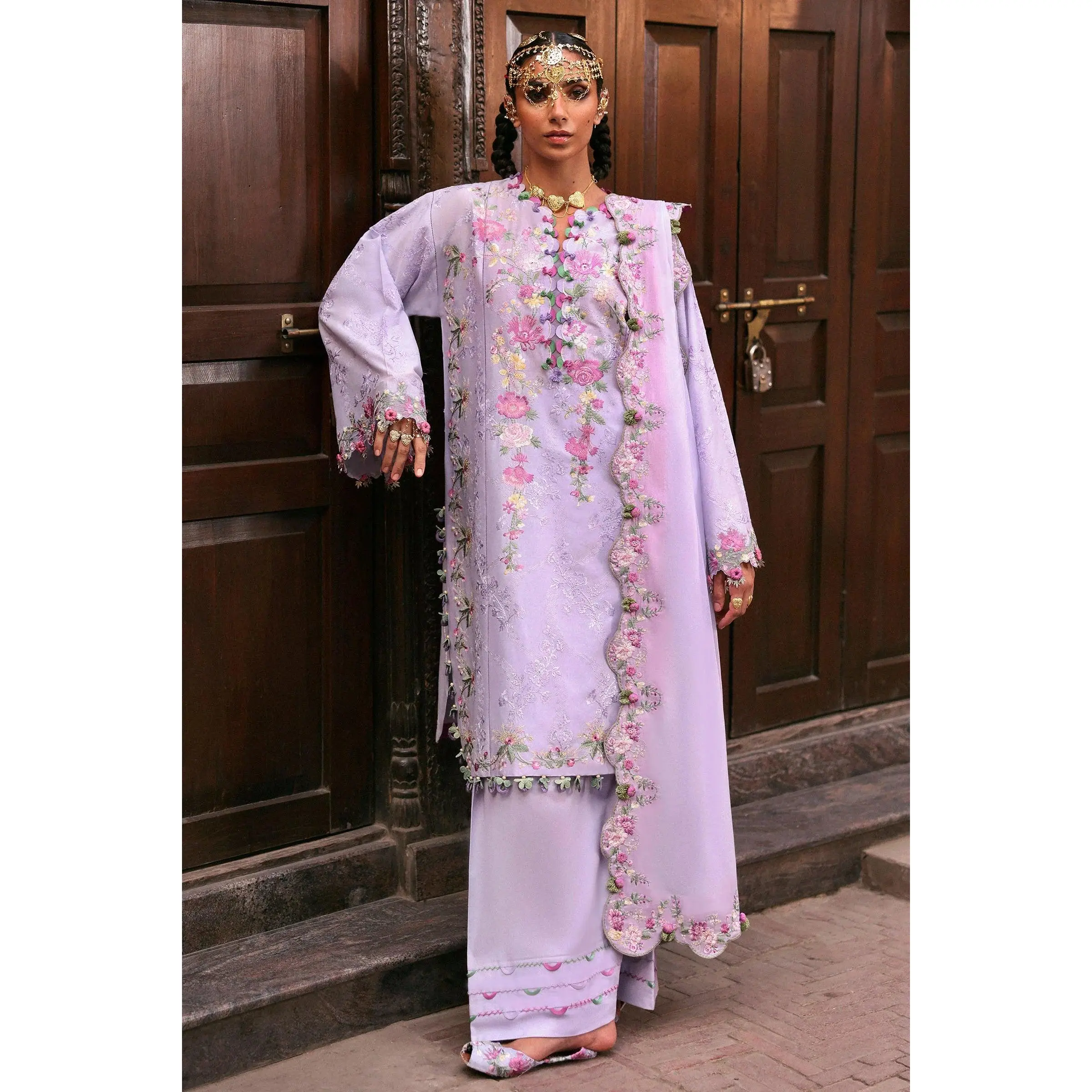 Zaha - ZF-25-04 Nilofer 3 Piece Embroidered Lawn