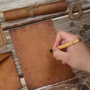 Vintage Stationery Set of 12 Pieces with Rope, Uncoated Cowhide Paper Envelopes and Antique Writing Paper, Perfect for Valentine's Day, Uncoated Kraft Paper Envelopes