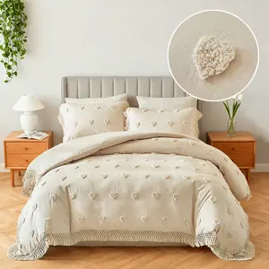 Khaki heart-shaped duvet cover set (2/3 counts), featuring 3D tufted hearts and tassel design, farmhouse-style bedding, soft and comfortable washable polyester material, durable bohemian style gift, available in 9 sizes, modern bedroom decoration.