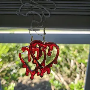Bleeding Heart Resin Earrings - Red Heart Design Resin Material