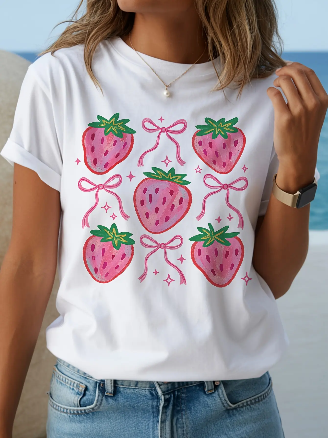 Women's Y2K Strawberry T-Shirt with Red Strawberry & Pink Print - Soft Lightweight Short Sleeve Round Neck Blouse-Compatible Top for Spring Summer Beach Outfits, Casual Casual Attire Suitable for